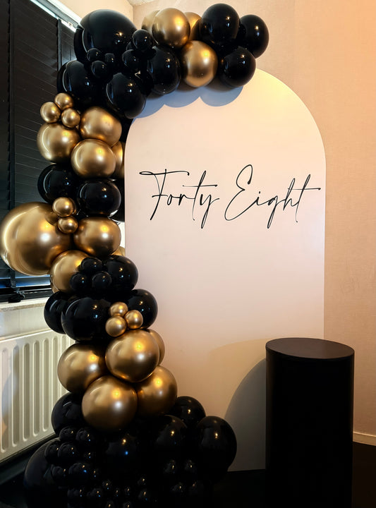 Backdrop met organische ballonnenboog