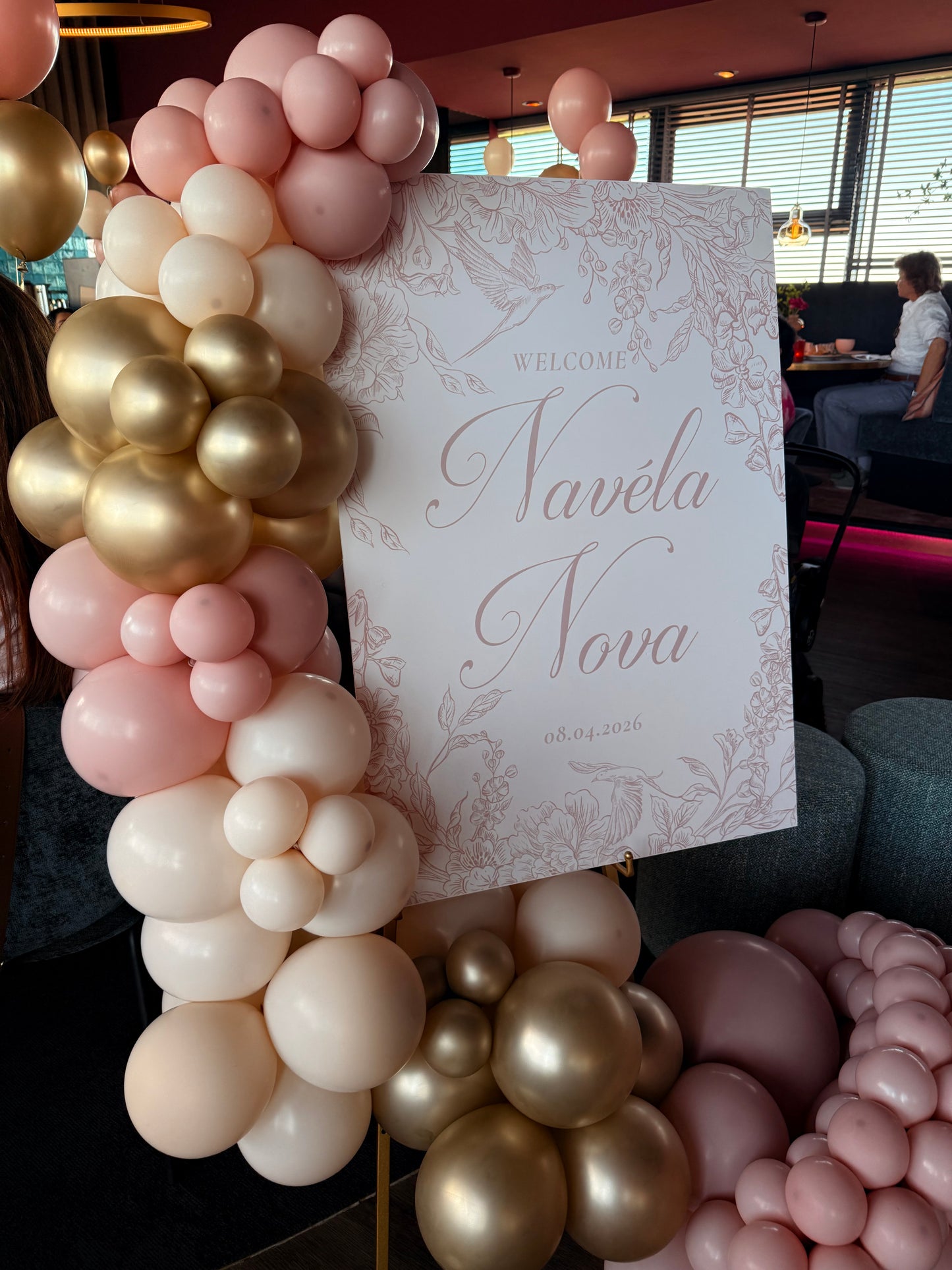Welkomstbord met Ballondecoratie